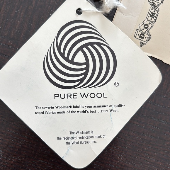 Elegant Vintage Red Women's Coat Petite Small 100% wool - Picture 10 of 11